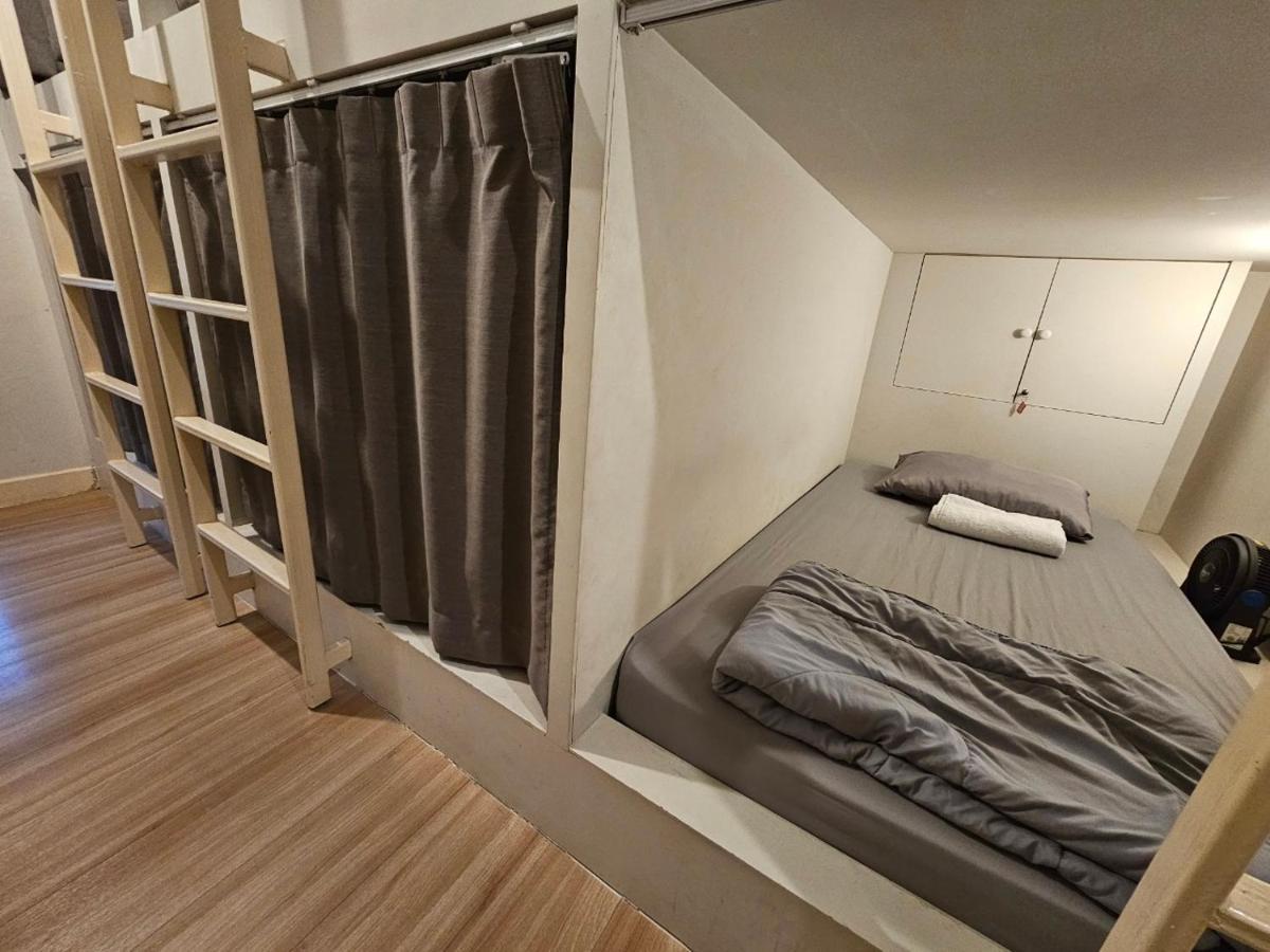 Ratana Boutique Hostel Bangkok Extérieur photo