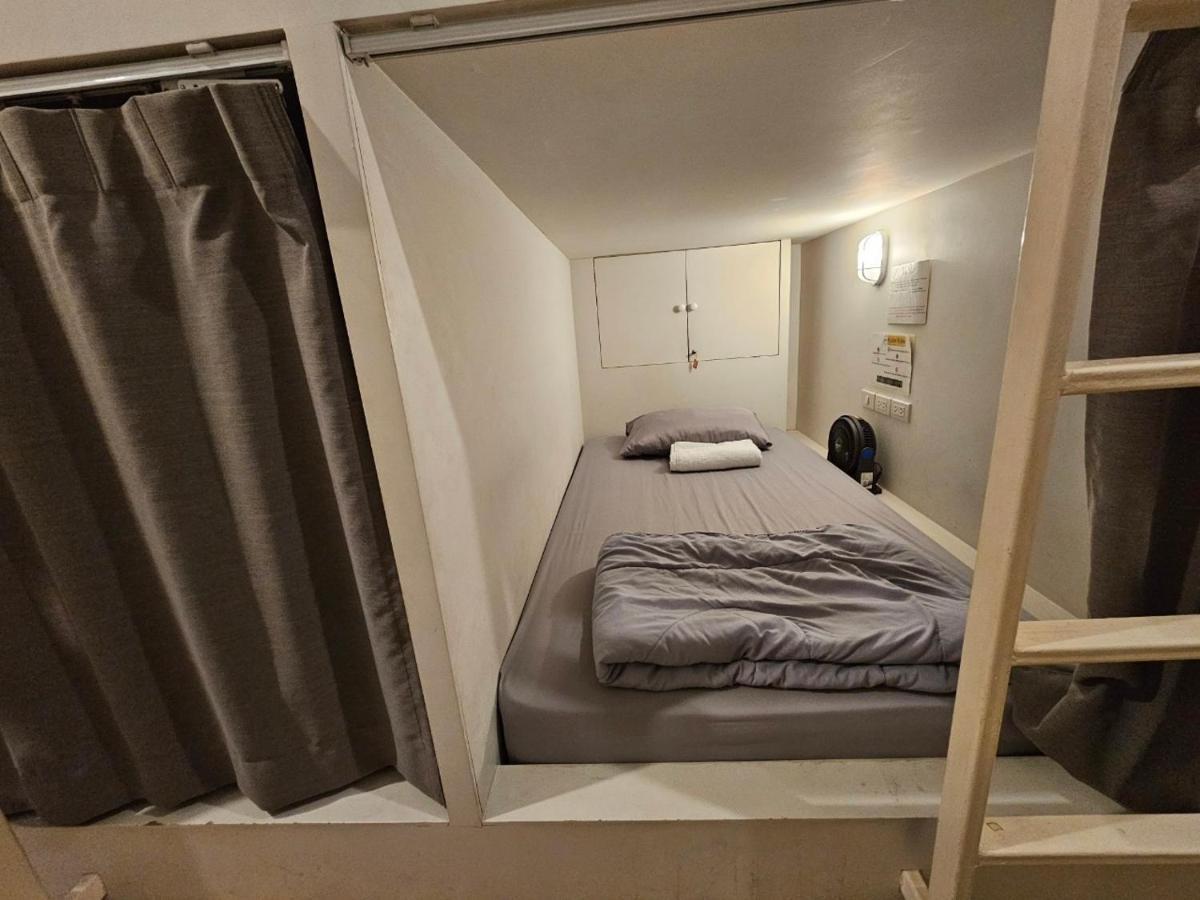 Ratana Boutique Hostel Bangkok Extérieur photo