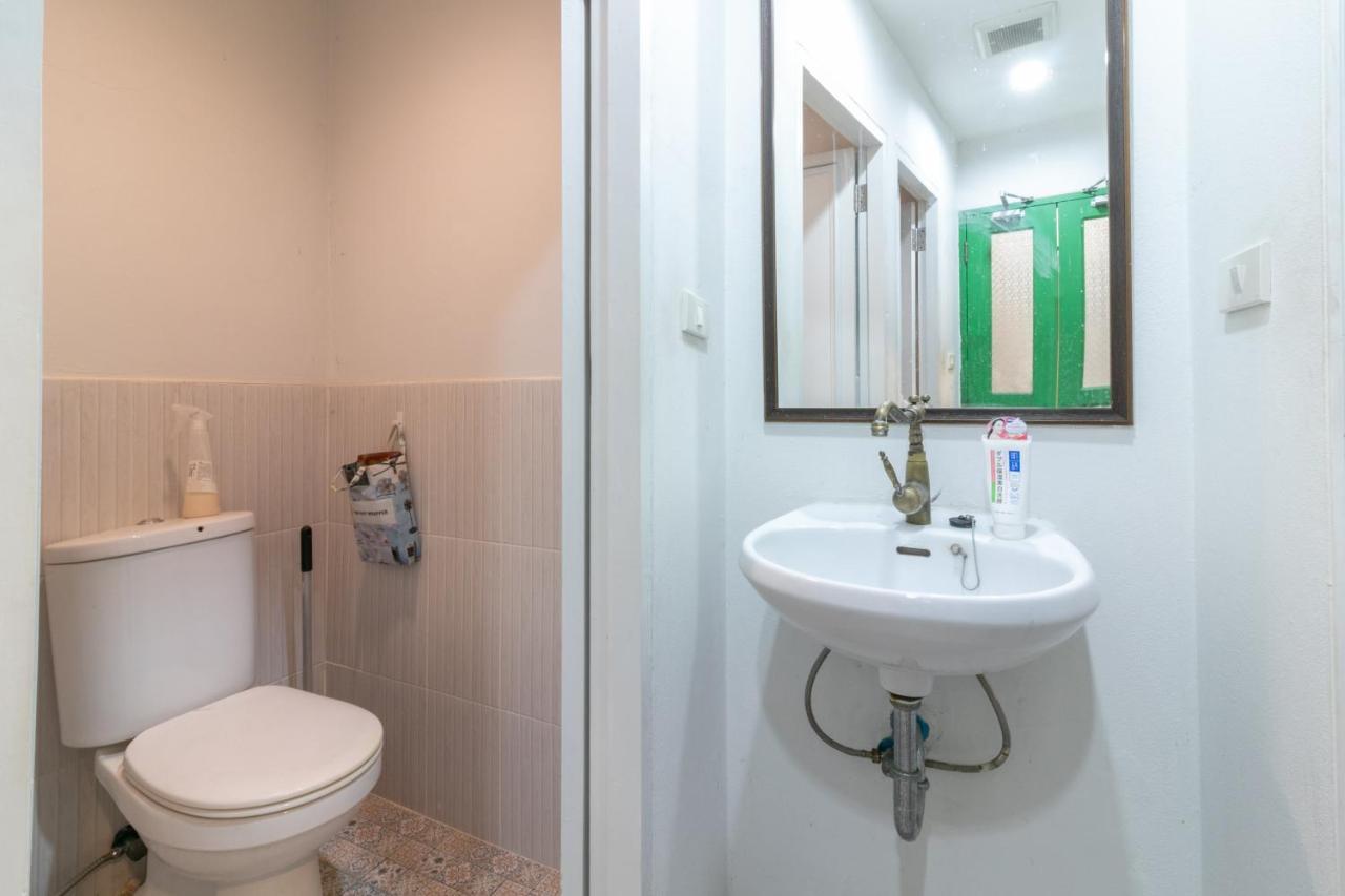 Ratana Boutique Hostel Bangkok Extérieur photo